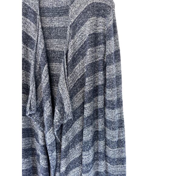 Barefoot Dreams Blue‎ Bamboo CozyChic Lite Striped Cardigan Size Small Medium - Picture 3 of 7
